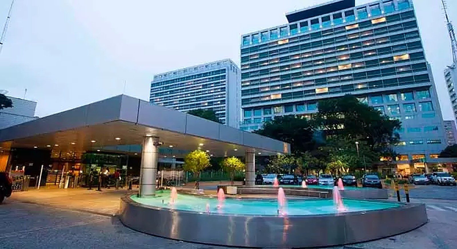 Entrada do Hospital Alemão Oswaldo Cruz, em São Paulo